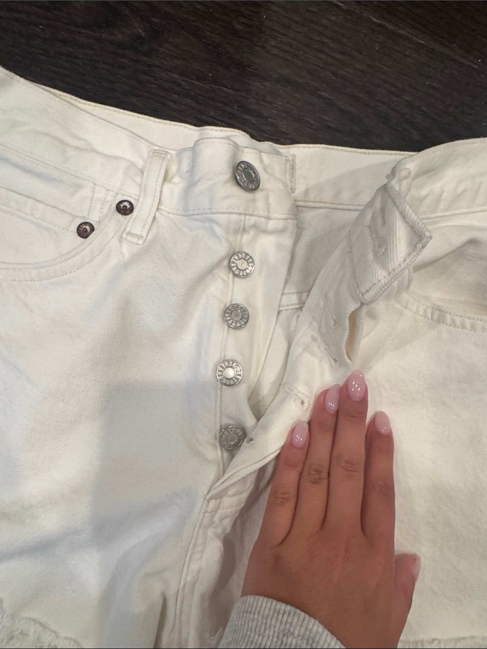 Agolde white jean shorts - Picture 3 of 4